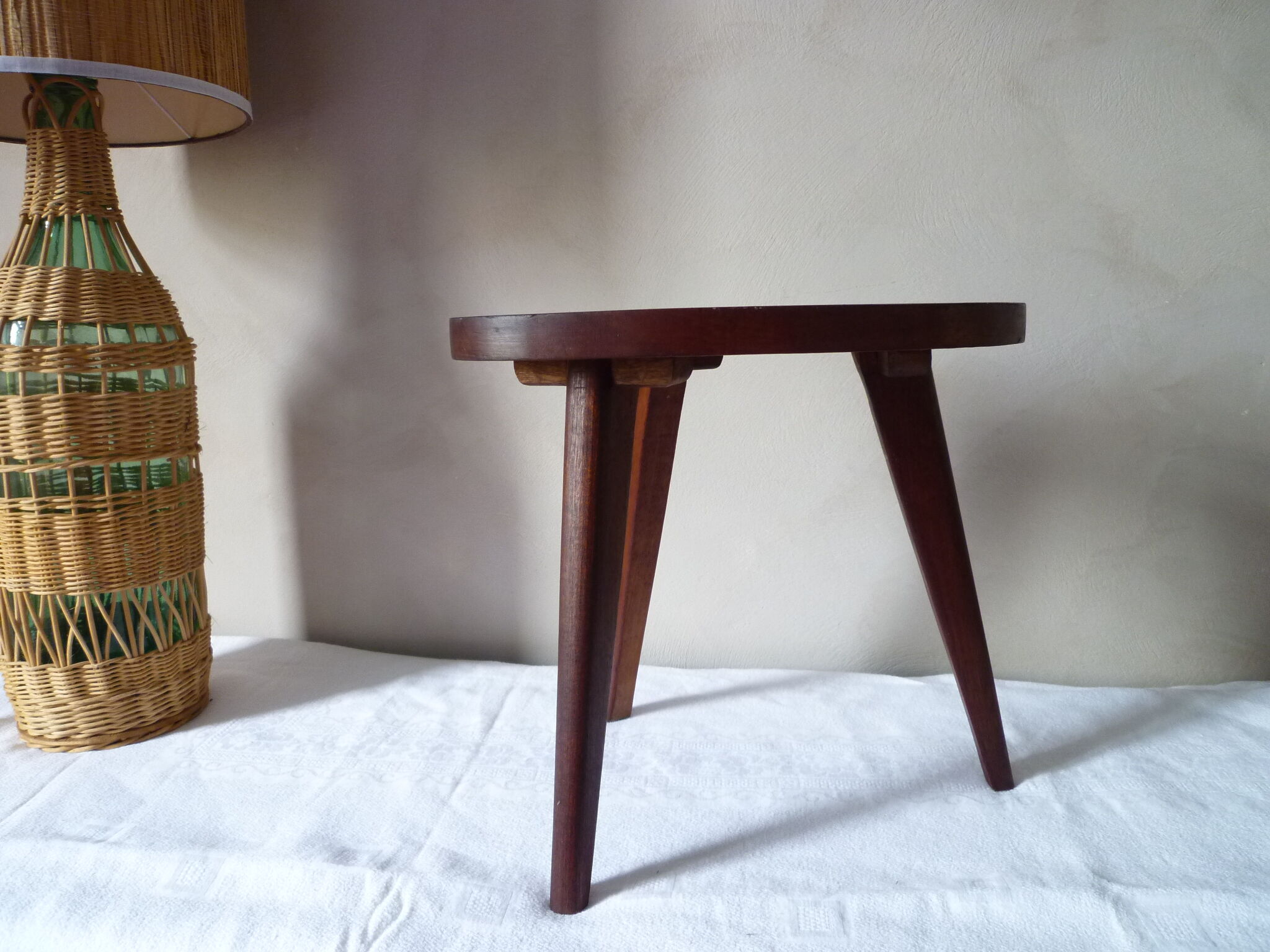 Side teak table