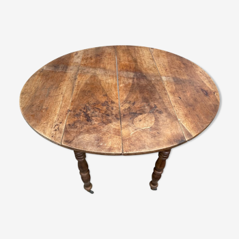 Louis philippe round table