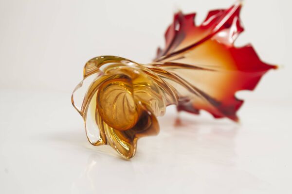 Vase en verre de Murano par Fratelli Toso signé Murano orange et rouge