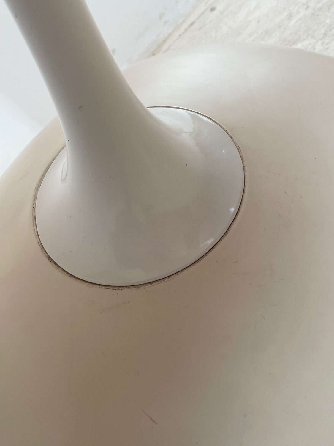 Tulip chair by Eero Saarinen Knoll international 1970