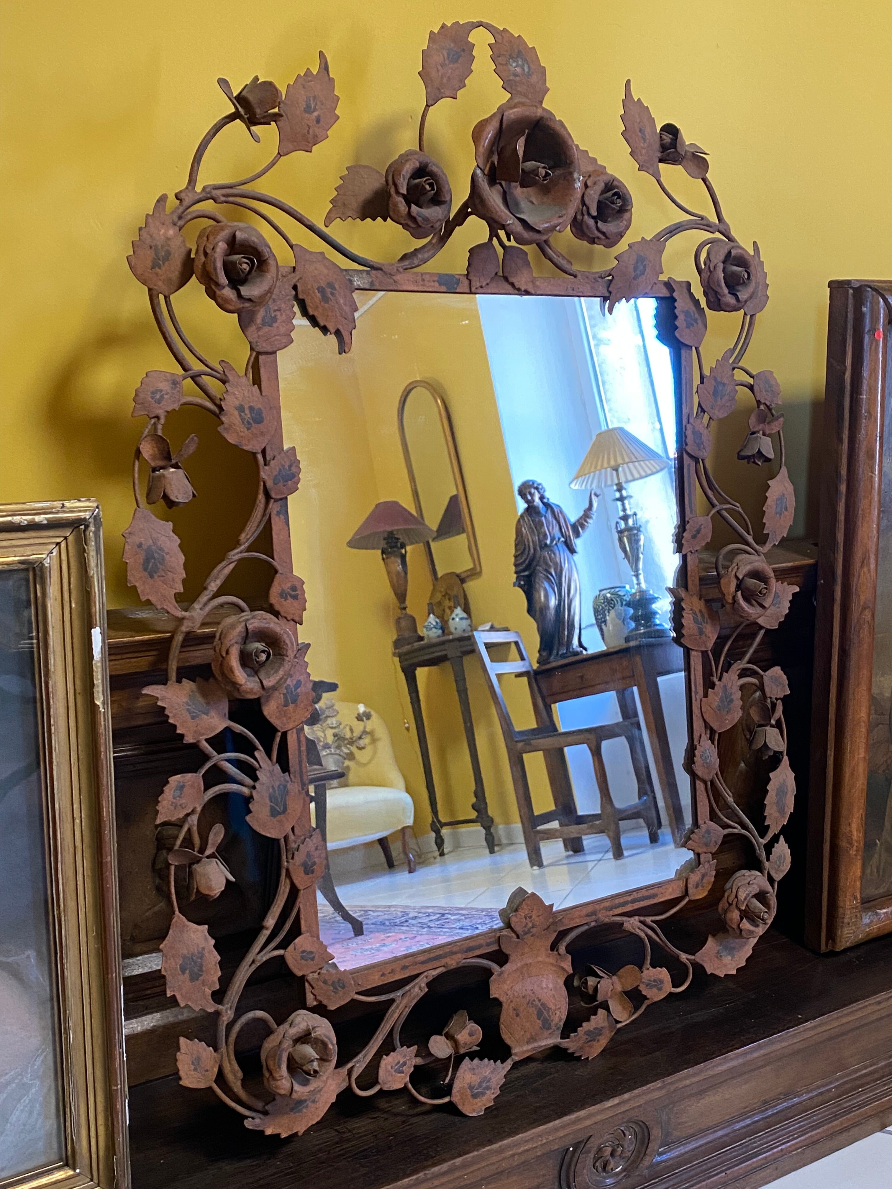 Iron mirror floral decoration 57x80cm