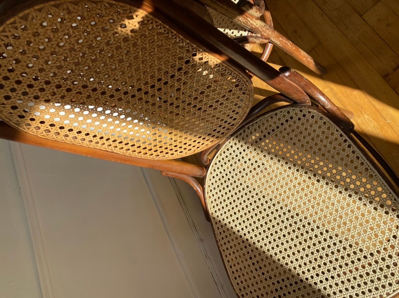 Pair of chairs Thonet 17 reissue FMG