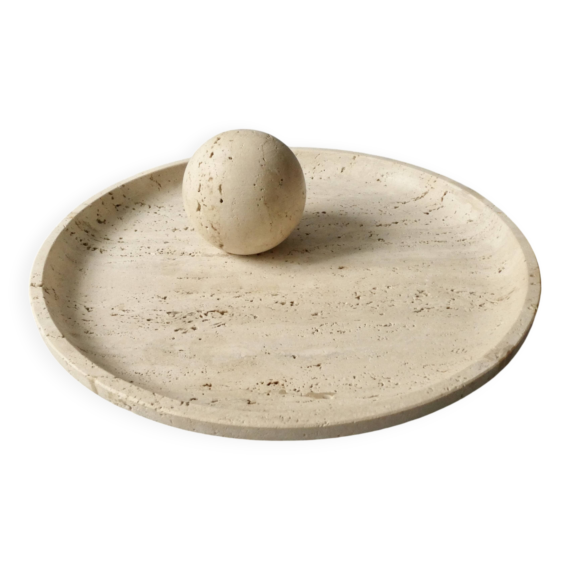 Large cup and its sphere, in travertine, 1970s