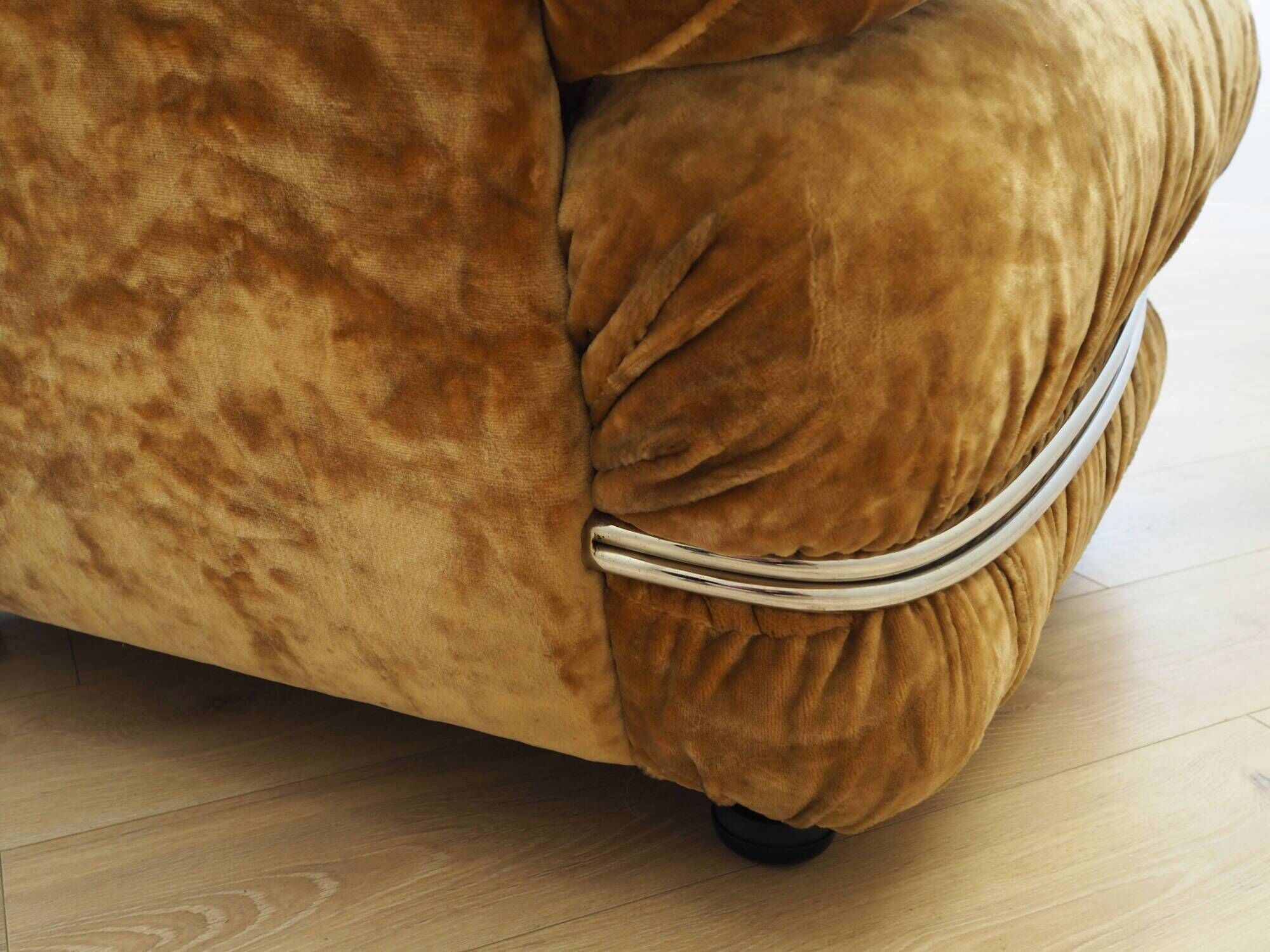 Velour armchair, Italian design, 1970s, production: Italy