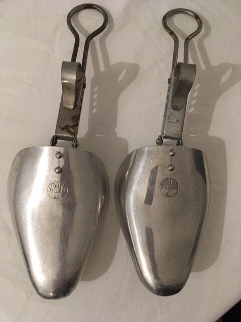 Shoe trees above  aluminium