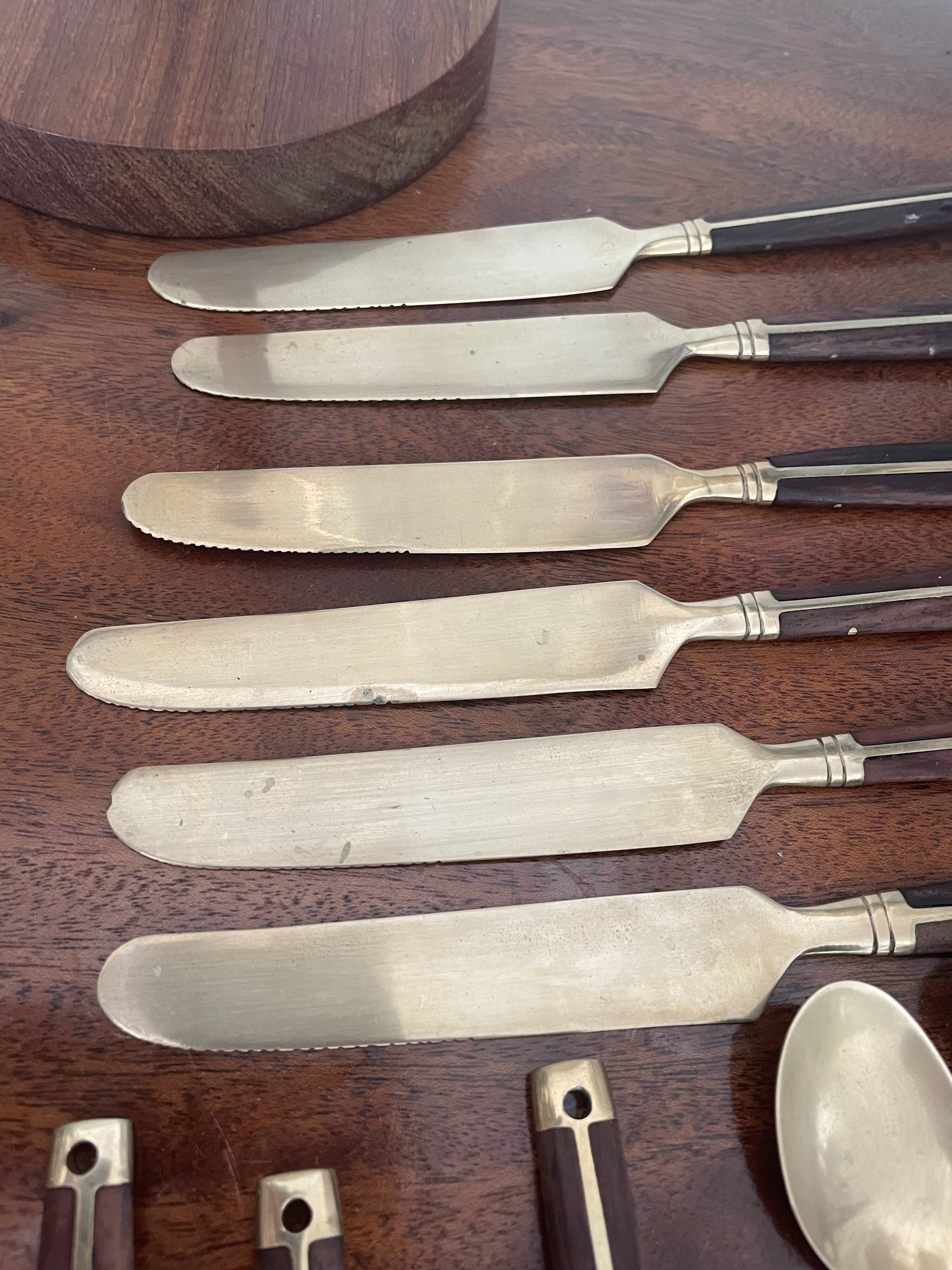 Cutlery in brass and rosewood 24pcs
