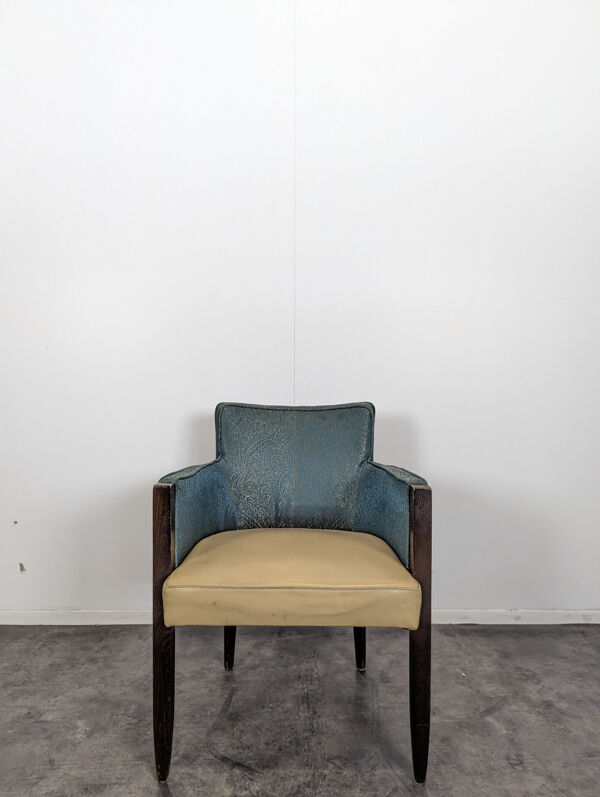 Fauteuil de restaurant en quantité