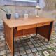 Bureau vintage année 60 en chêne