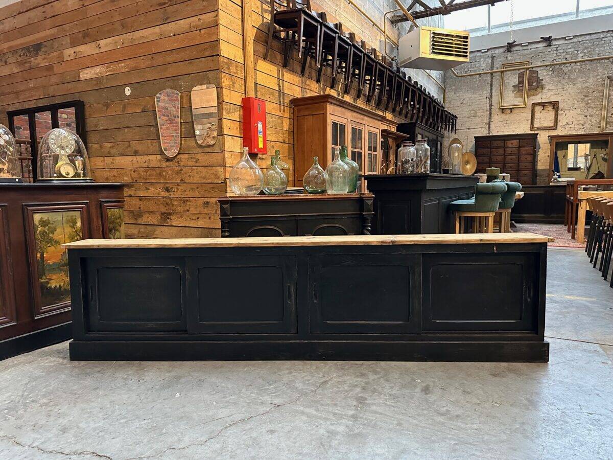 Large workshop cabinet with sliding doors