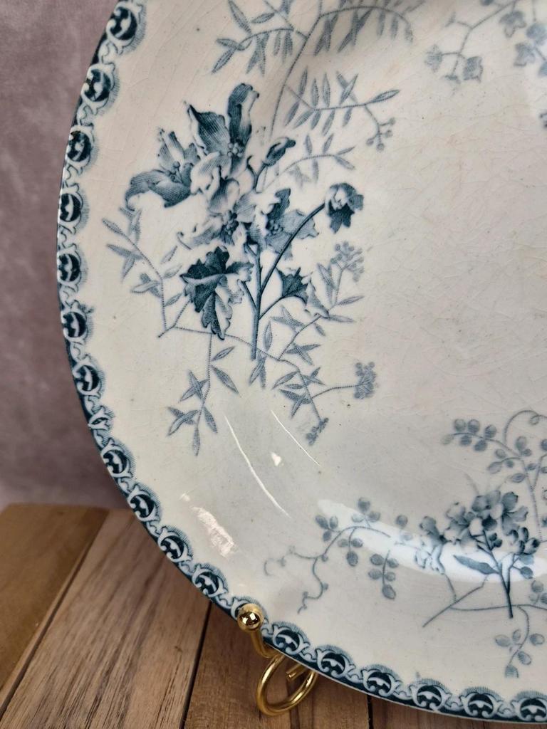 Set of 2 antique flat plates Terre de Fer – Hippolyte Boulenger & Cie – Roscoff model