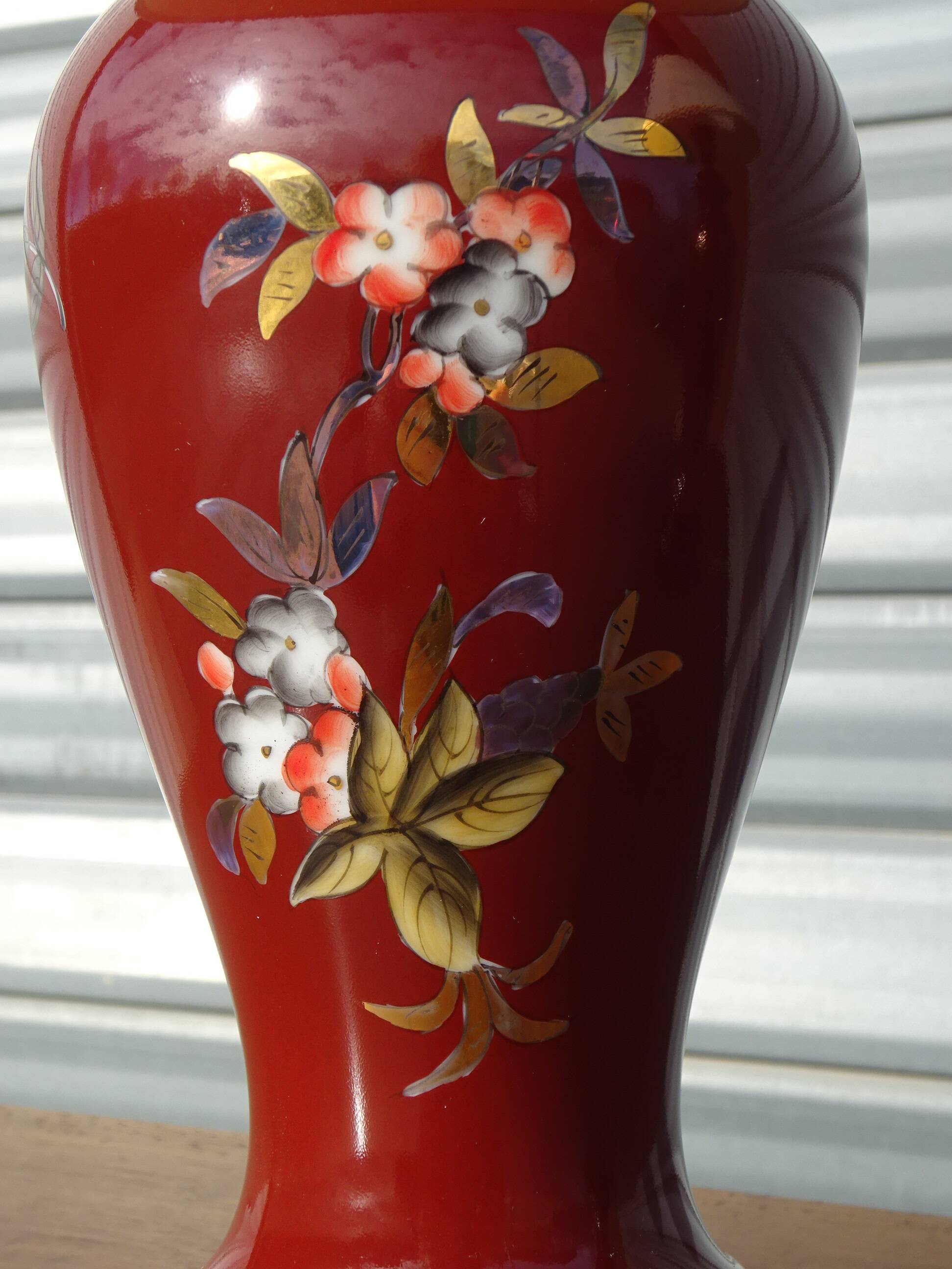 pair of bedside lamps in Limoges porcelain