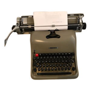 Machine à écrire
