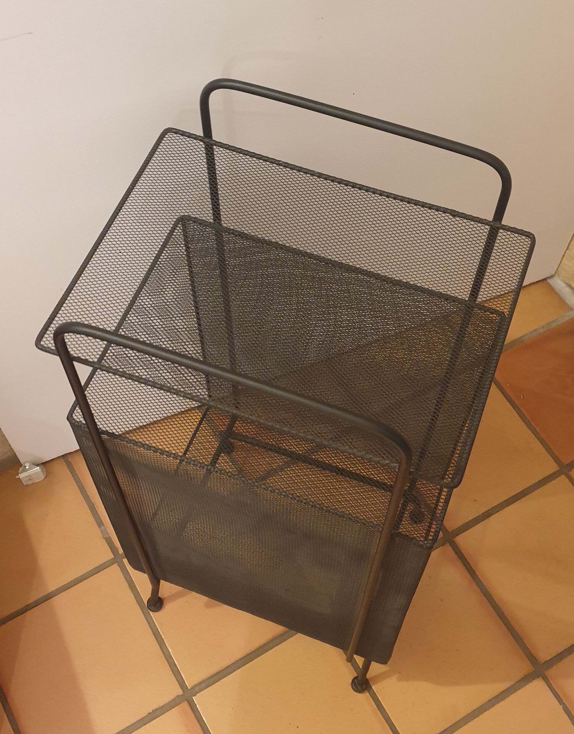 Metal storage cabinet