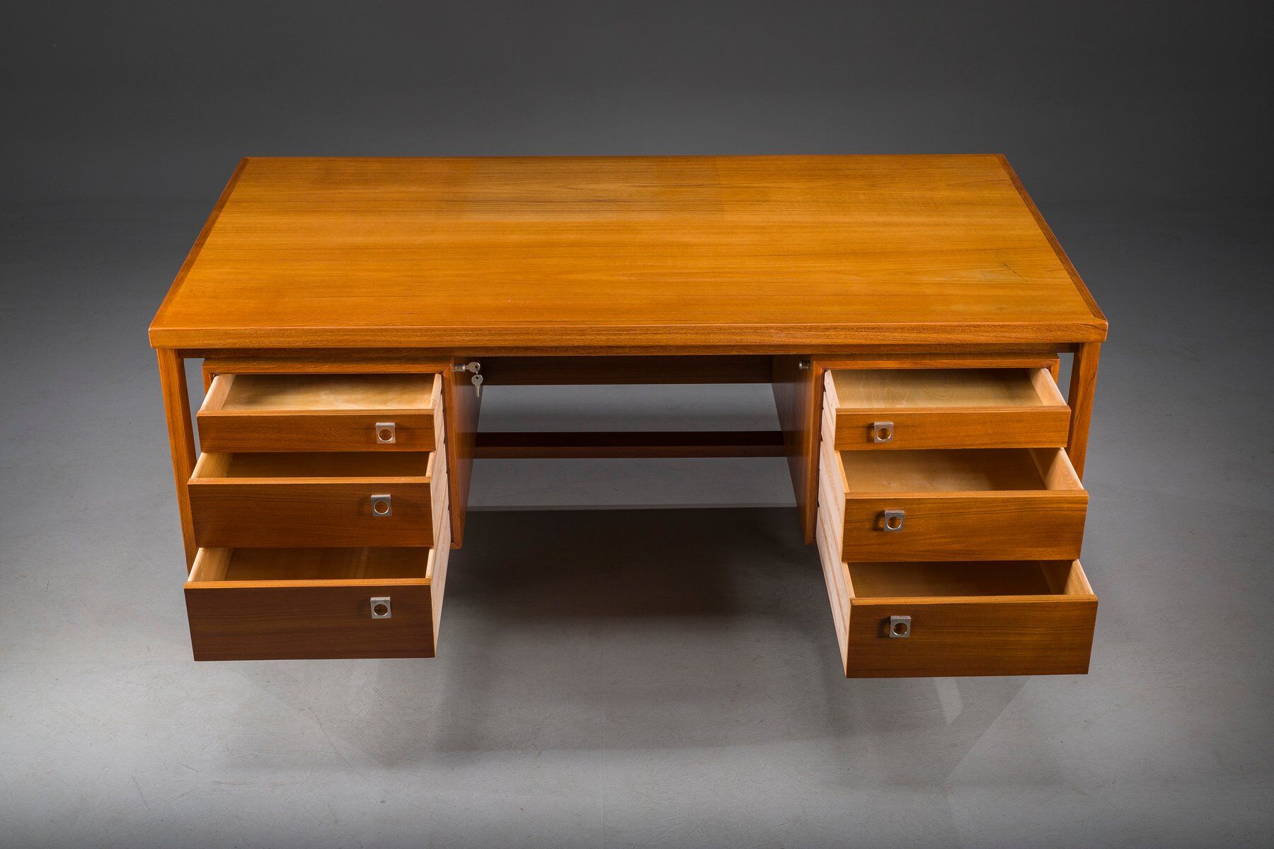 Bureau exécutif danois en teck par Arne Vodder pour H.P. Hansen, années 1960