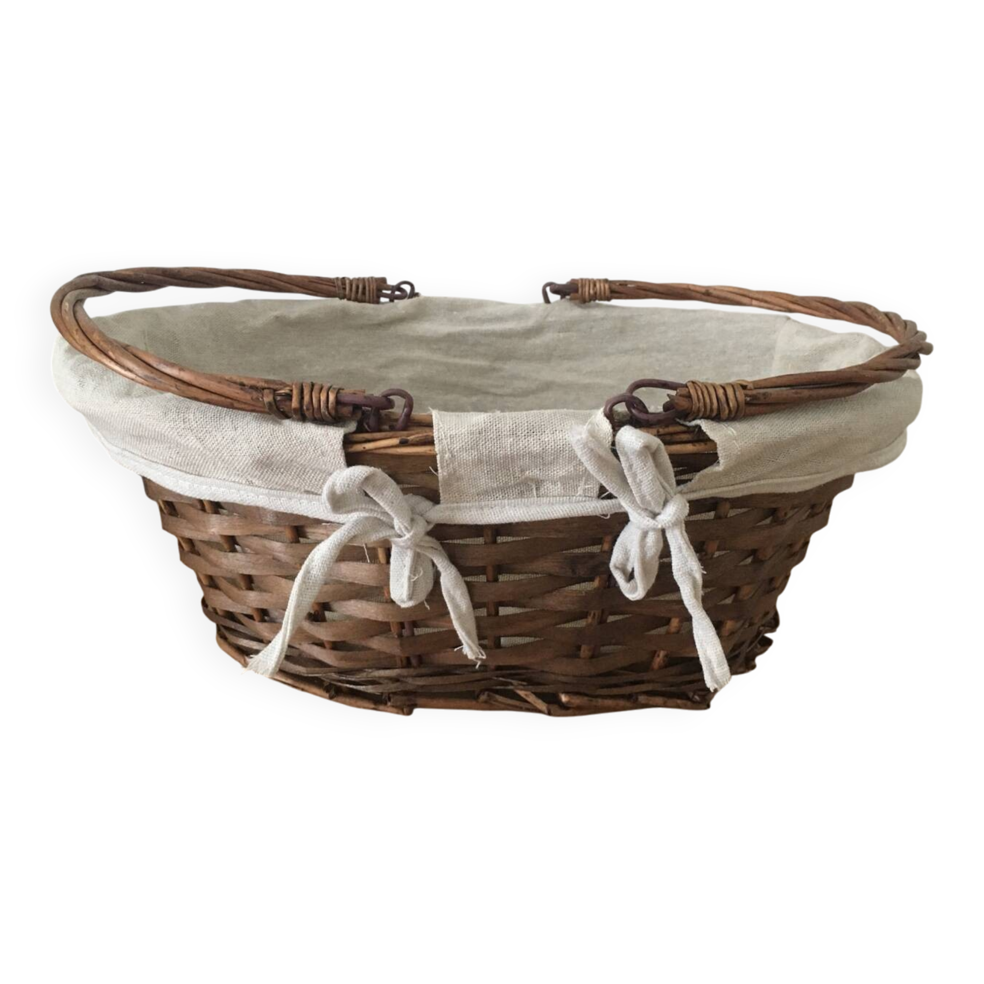 Basket with vintage handles.
