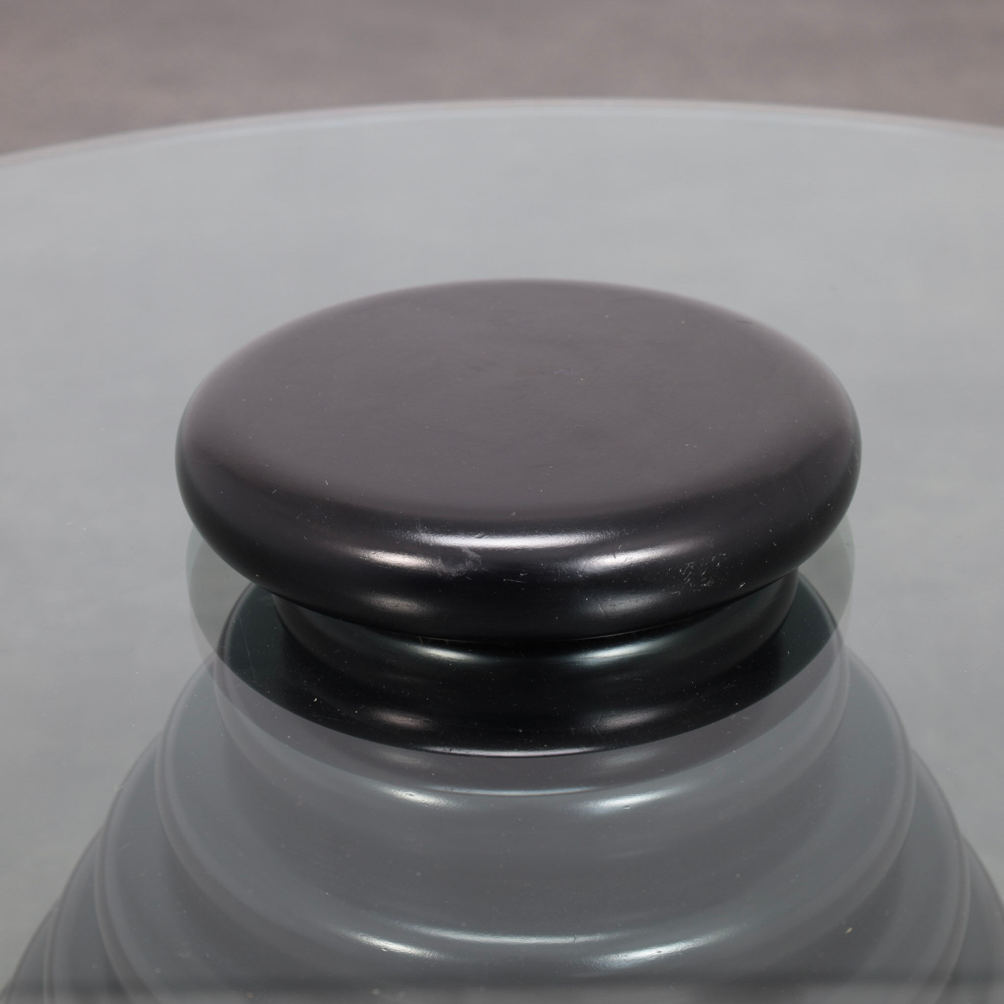 Table basse sculpturale italienne postmoderne rare, années 1980