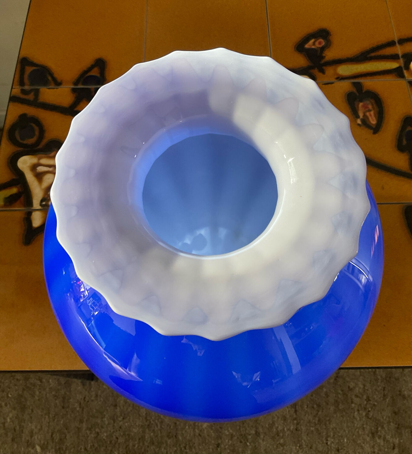 Large Murano glass spherical vase in two-tone glass paste