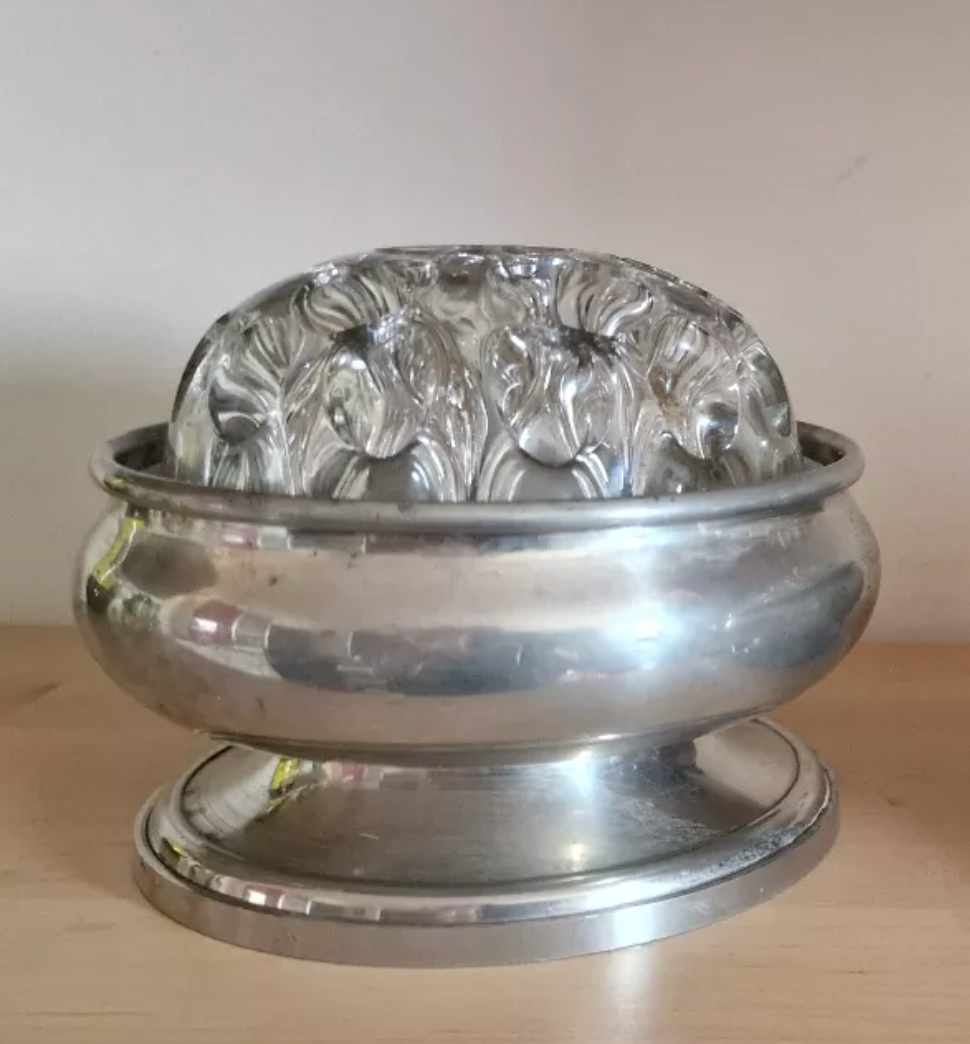 VMC glass and tin picflowers