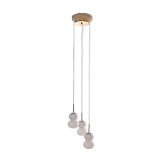 Suspension vintage avec trois sphères en verre opale, 1960 Allemagne