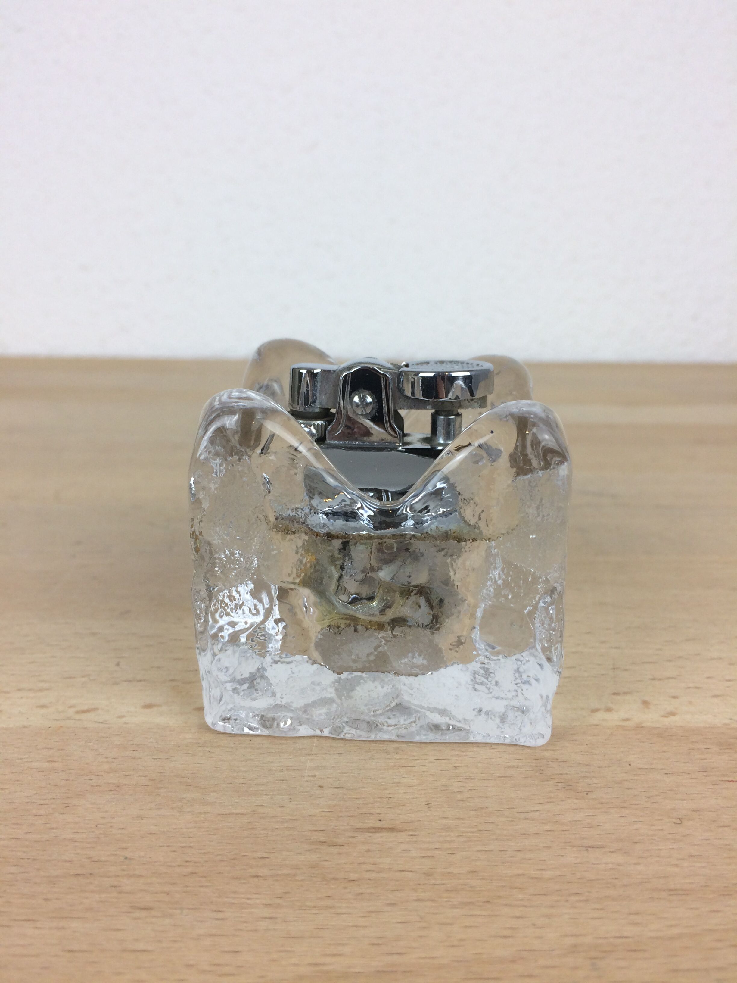 Briquet glaçon cubique en verre