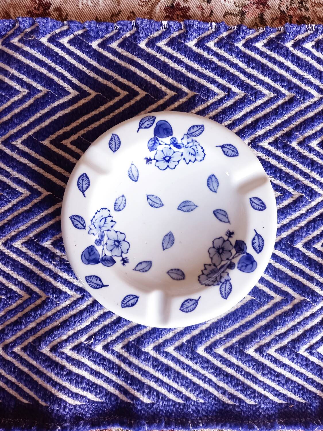 Chinese porcelain ashtray