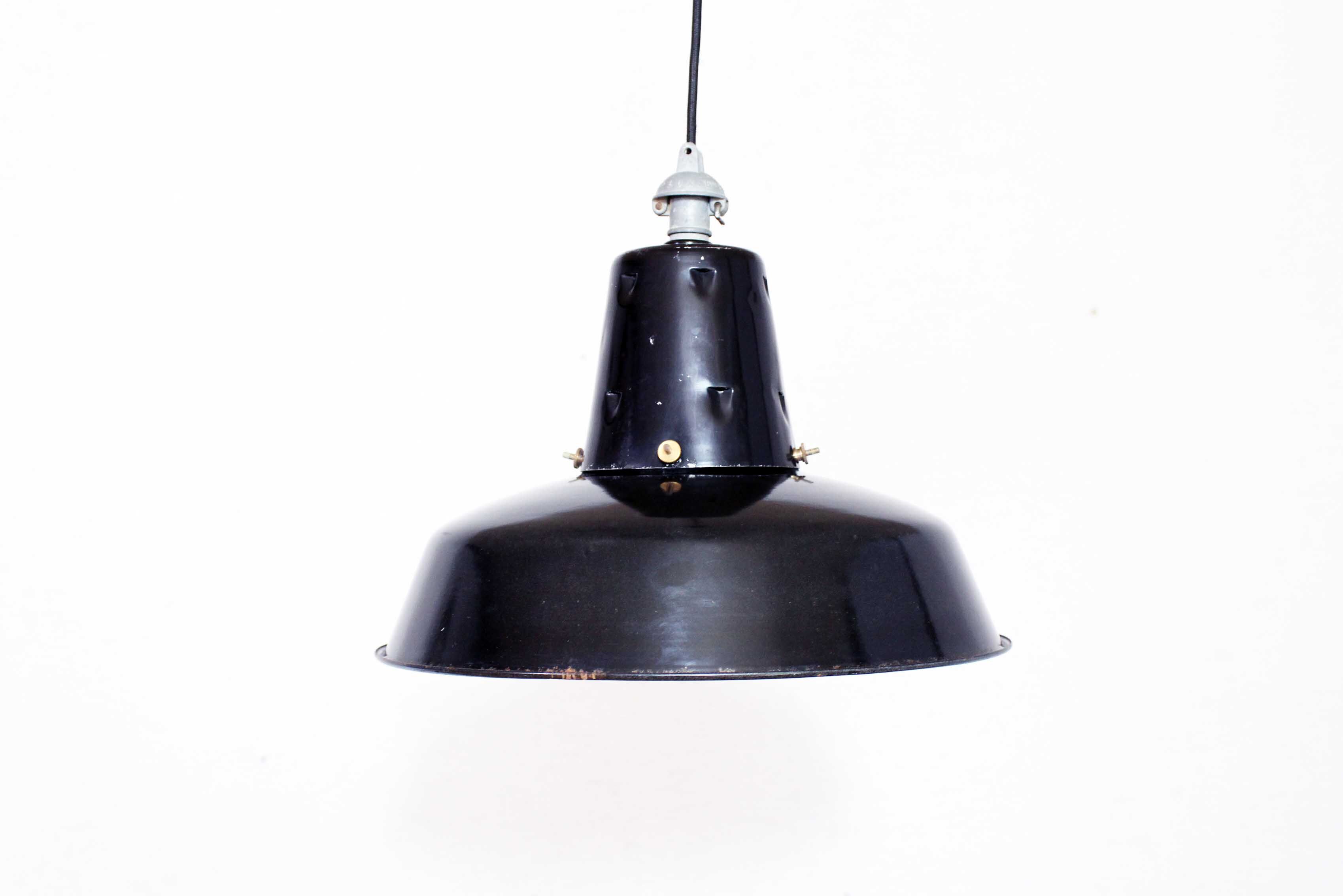Black enamelled metal suspension, industrial lamp