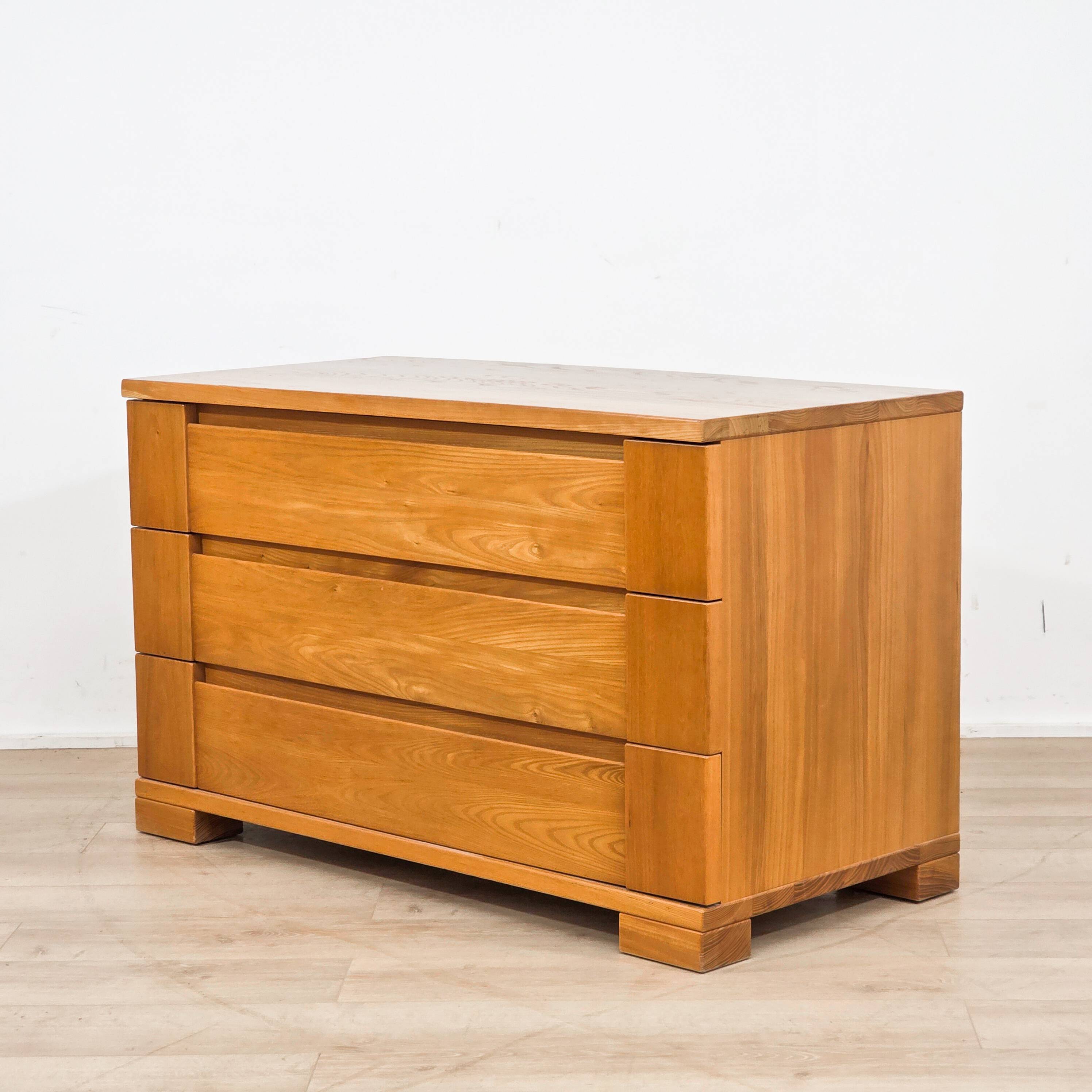 Elm commode Maison Regain from the 1980s.