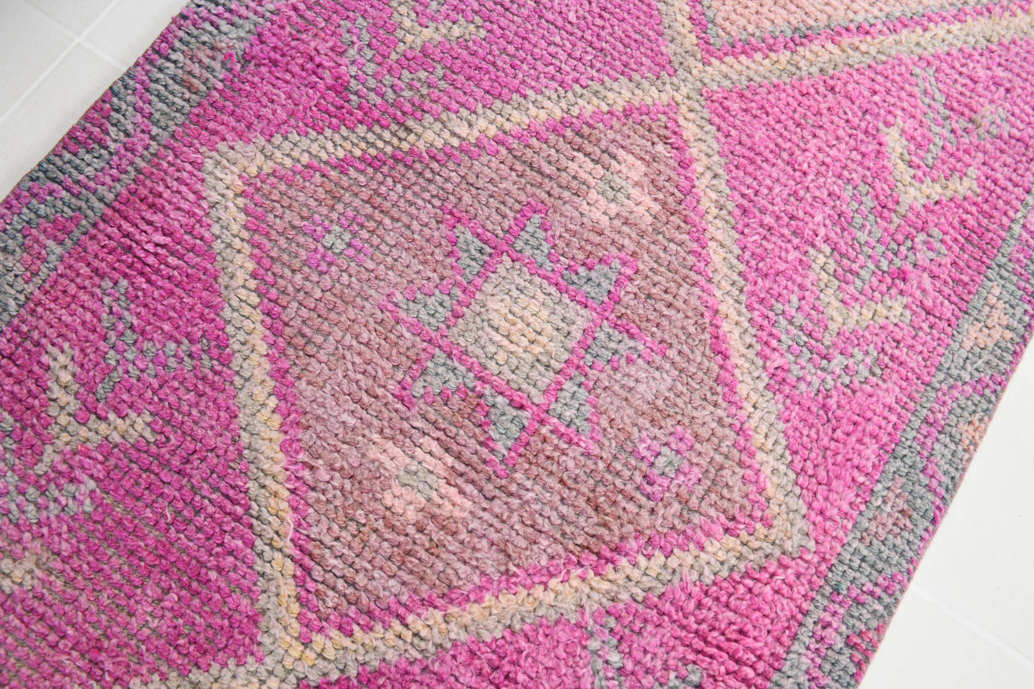 3x10 Faded Pink Orientel Turkish Runner Rug, 91x308Cm
