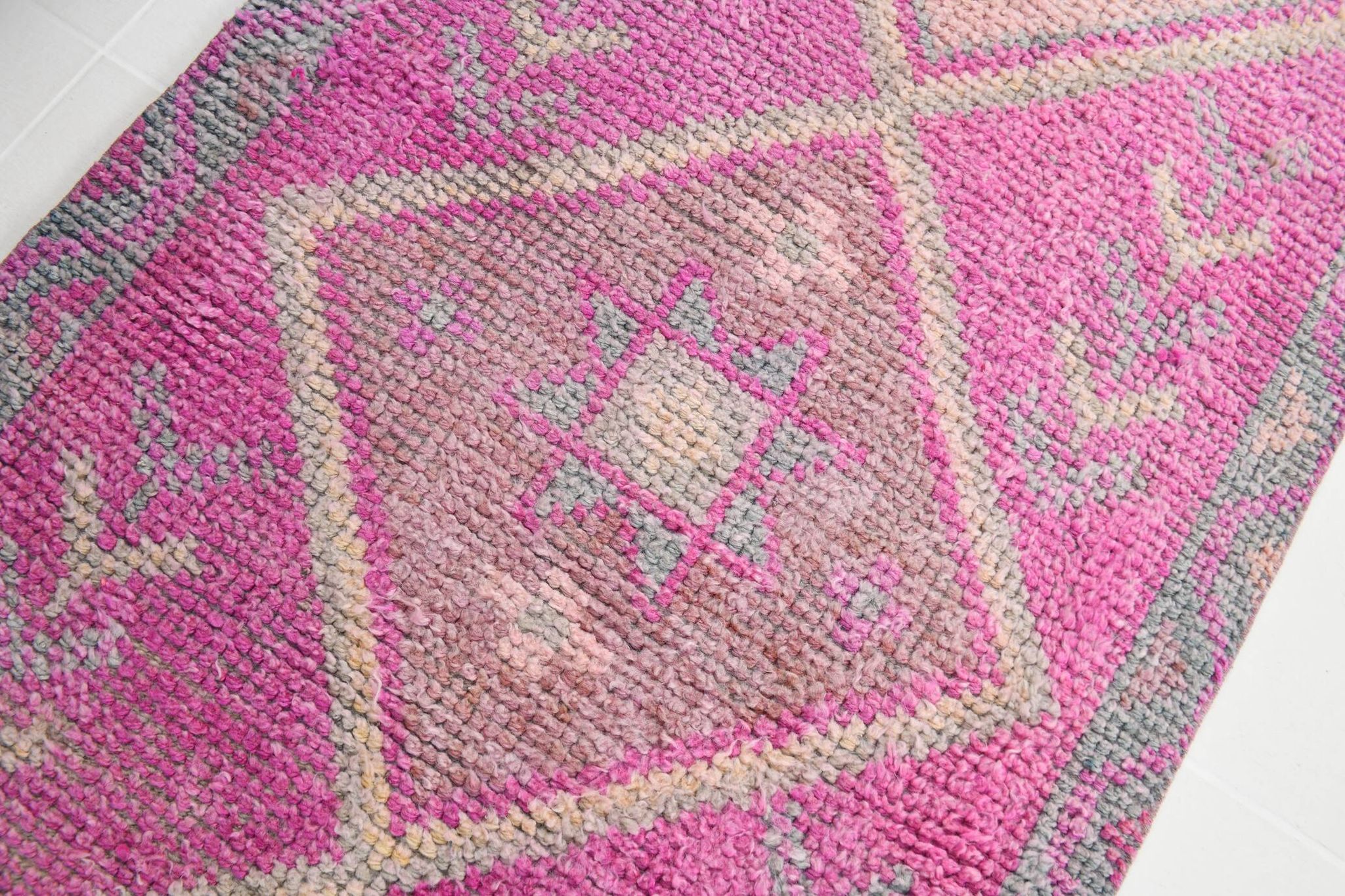 3x10 Faded Pink Orientel Turkish Runner Rug, 91x308Cm