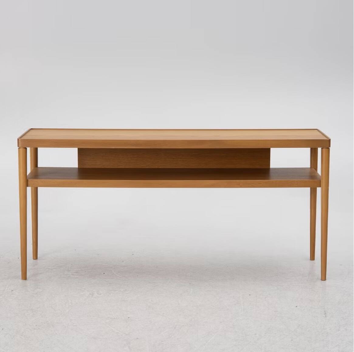 Console Ikea ‘Stockholm’ par Karin Mobring & Thomas Jolinek