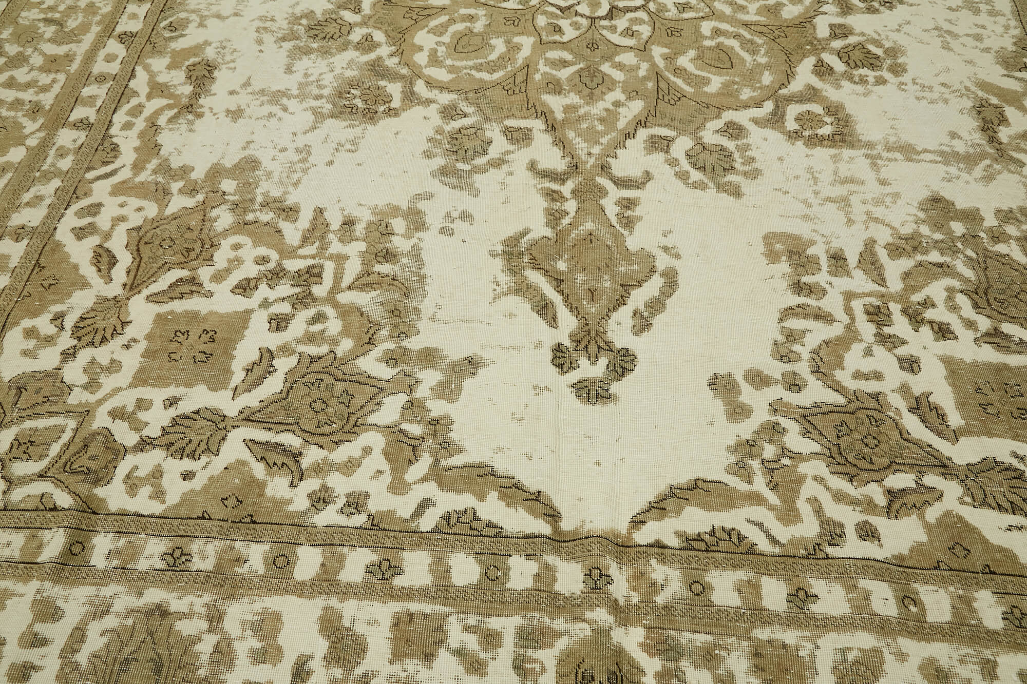 Handmade Turkish Contemporary 1980s 293 cm x 380 cm Beige Wool Carpet