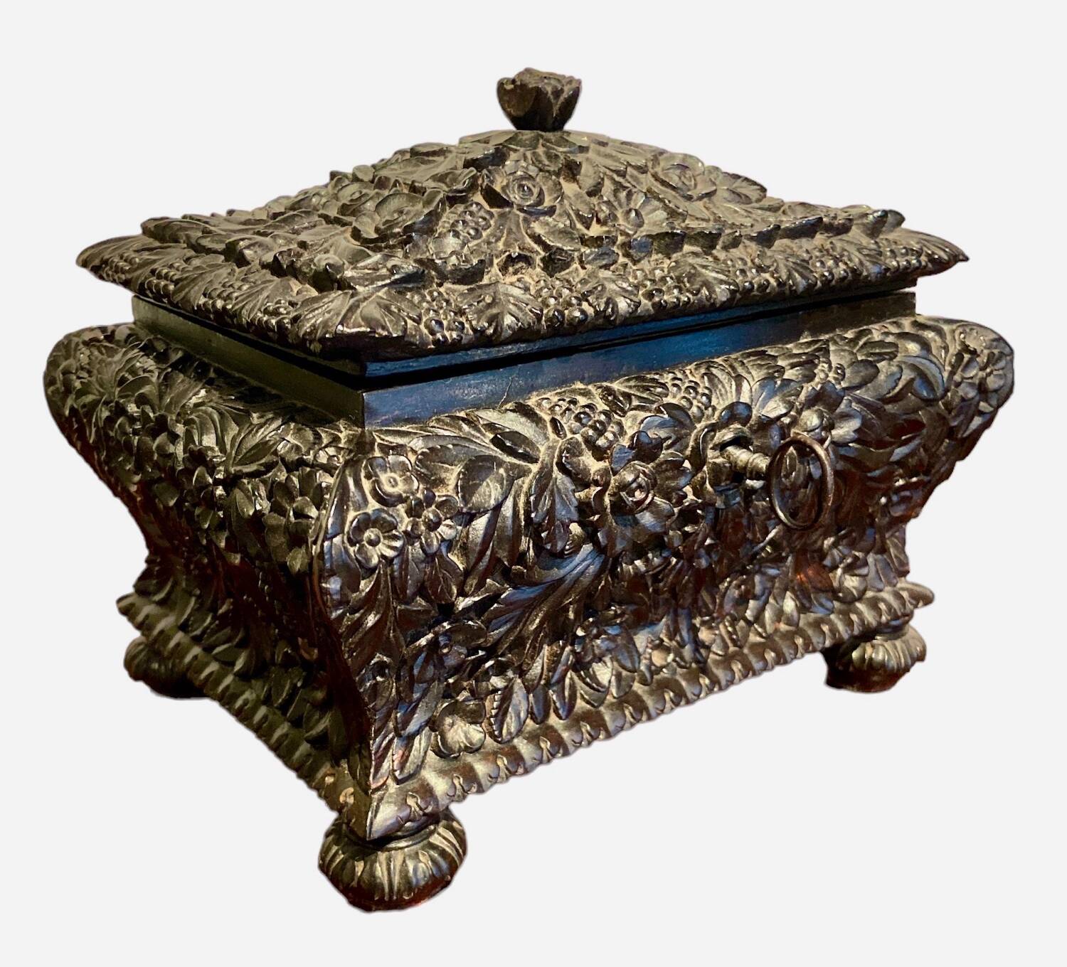 Coffre colonial en bois d'ébène