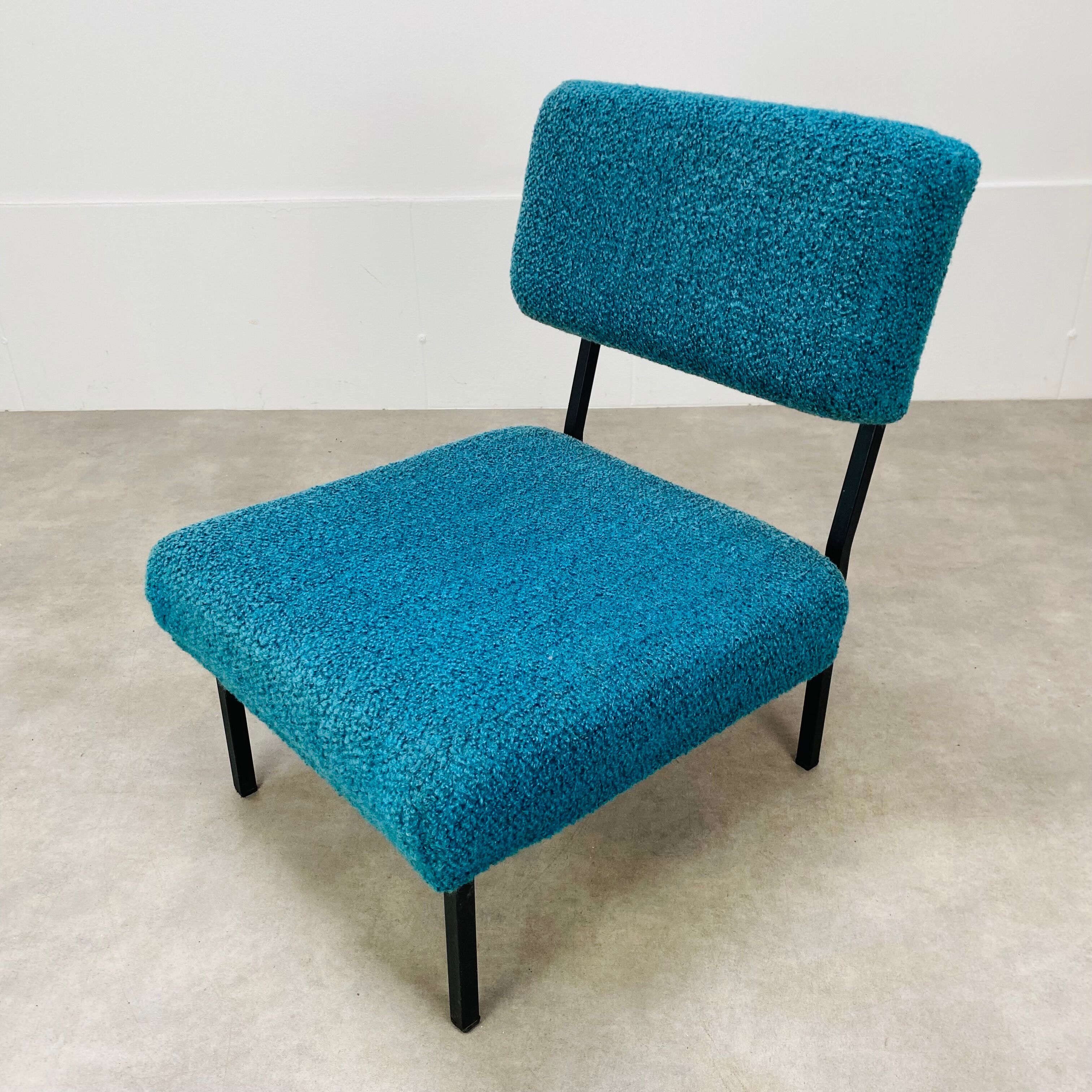 Modernist heater 50s vintage blue buckle fabric