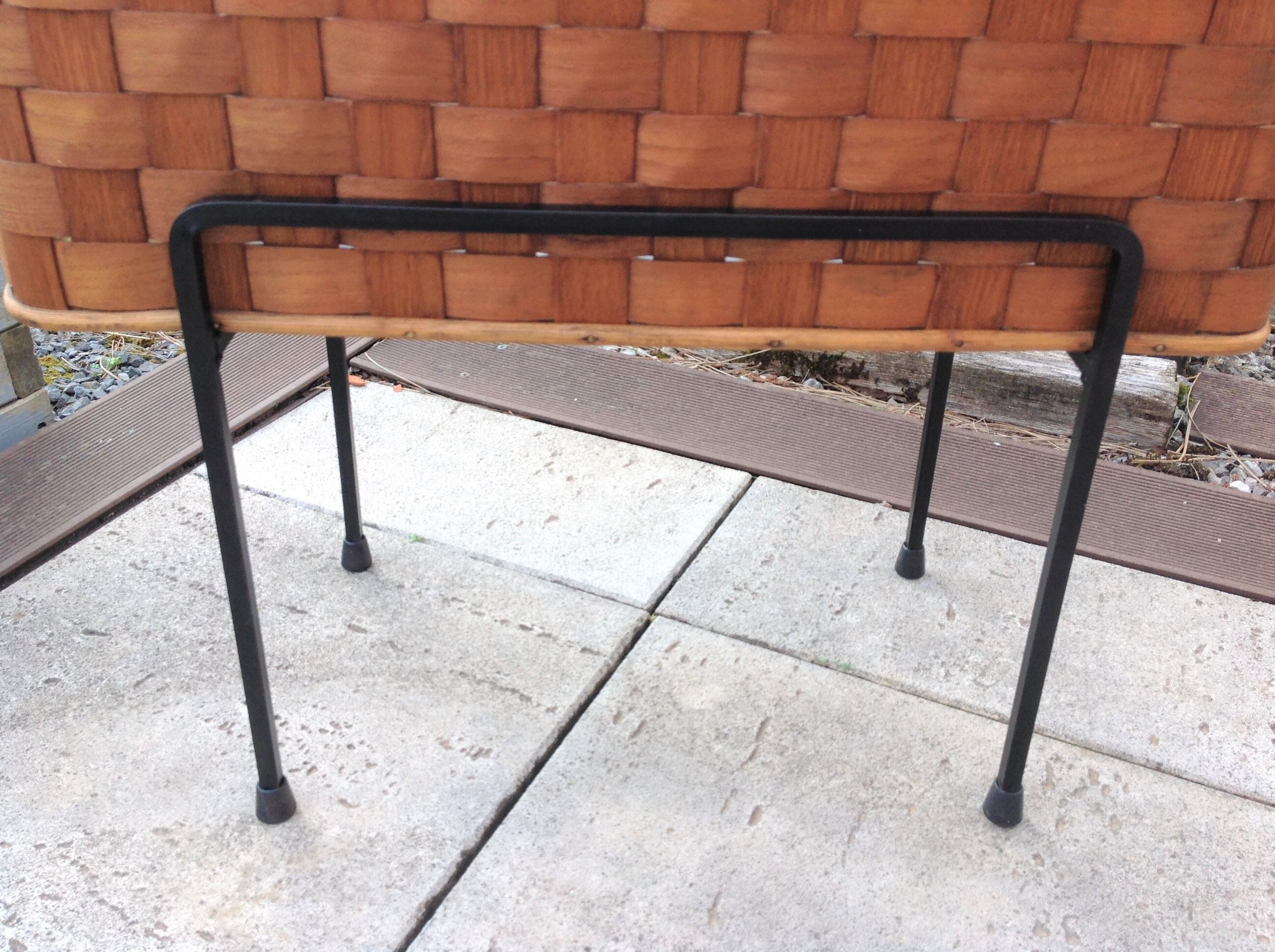 Planter on foot in braided wood 60/70s