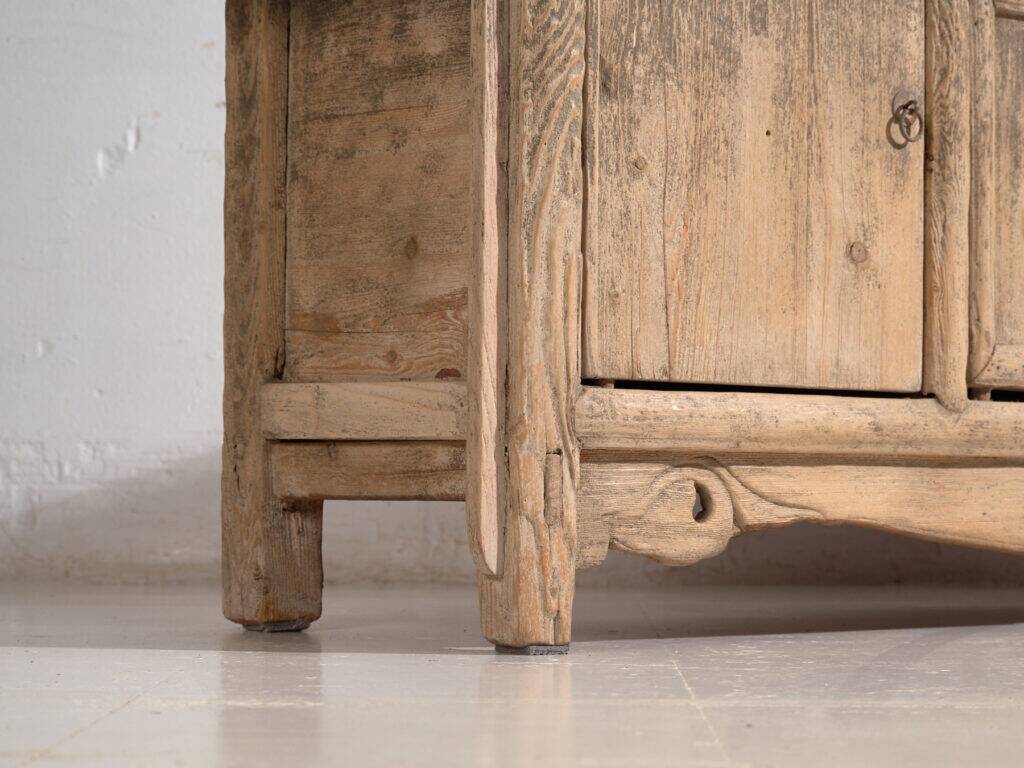Old elm wood buffet – China, circa 1920