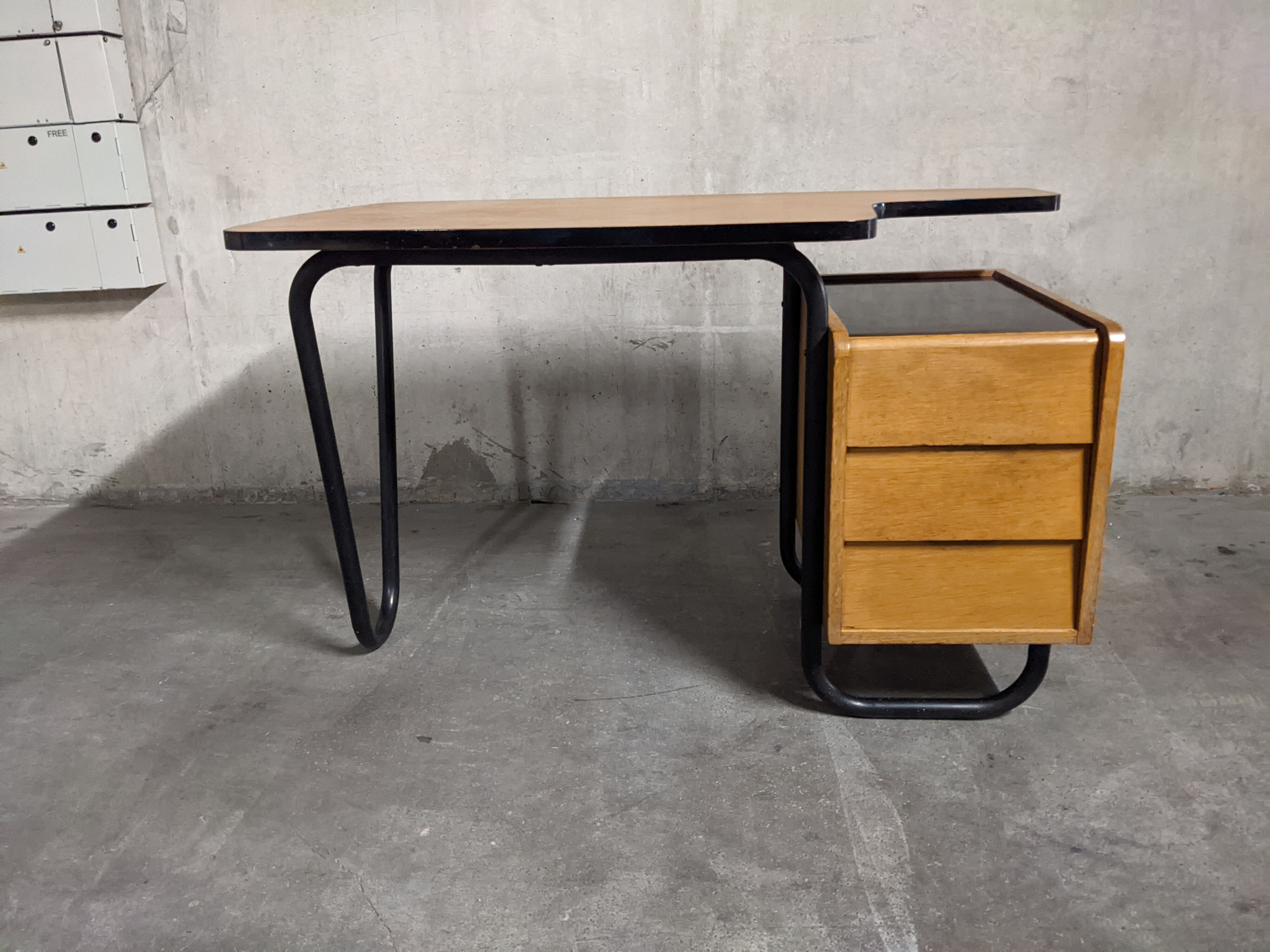 Vintage 1950s Mobilor desk