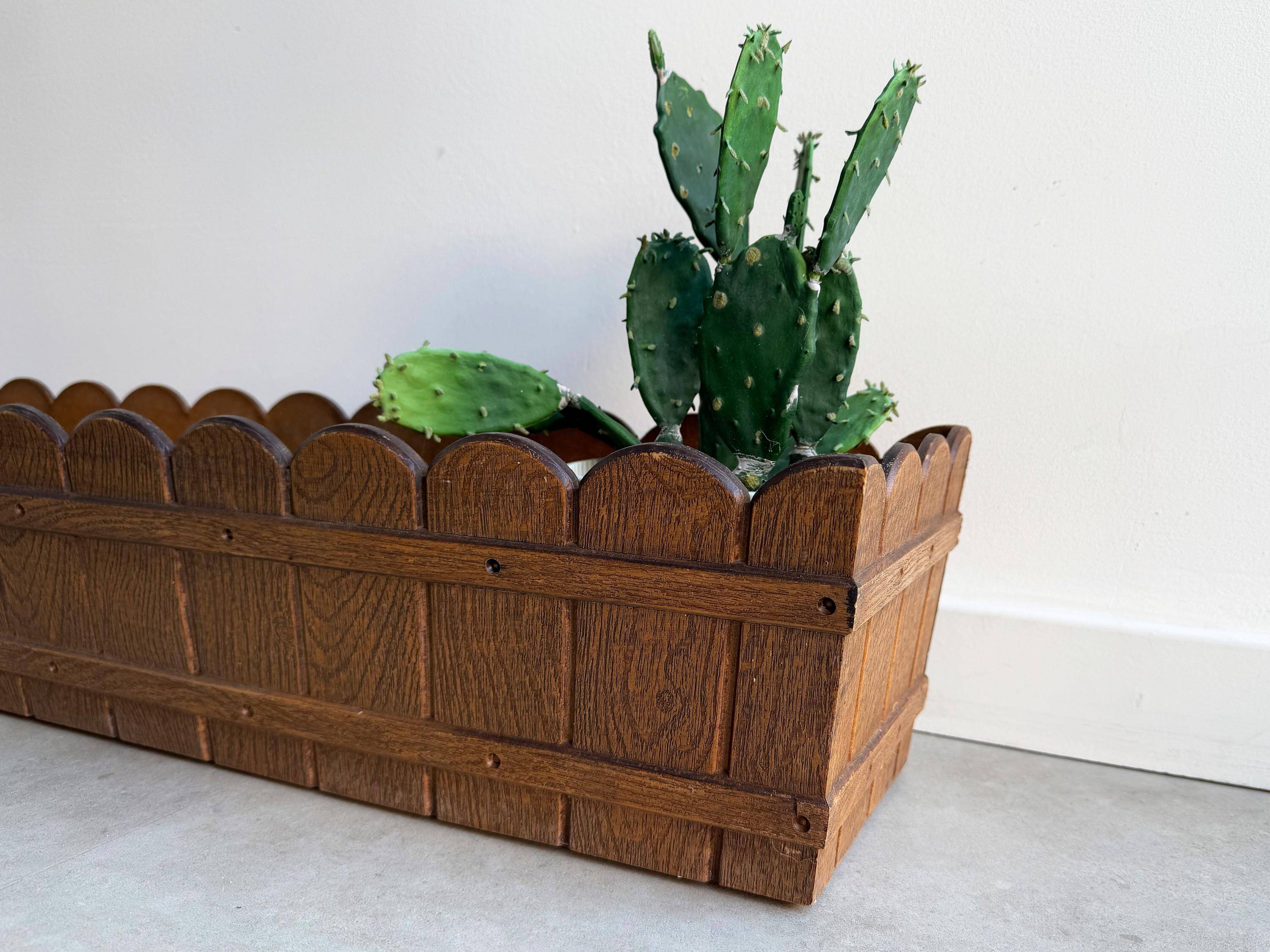 Large! Vintage rectangular plastic planter by EMSA