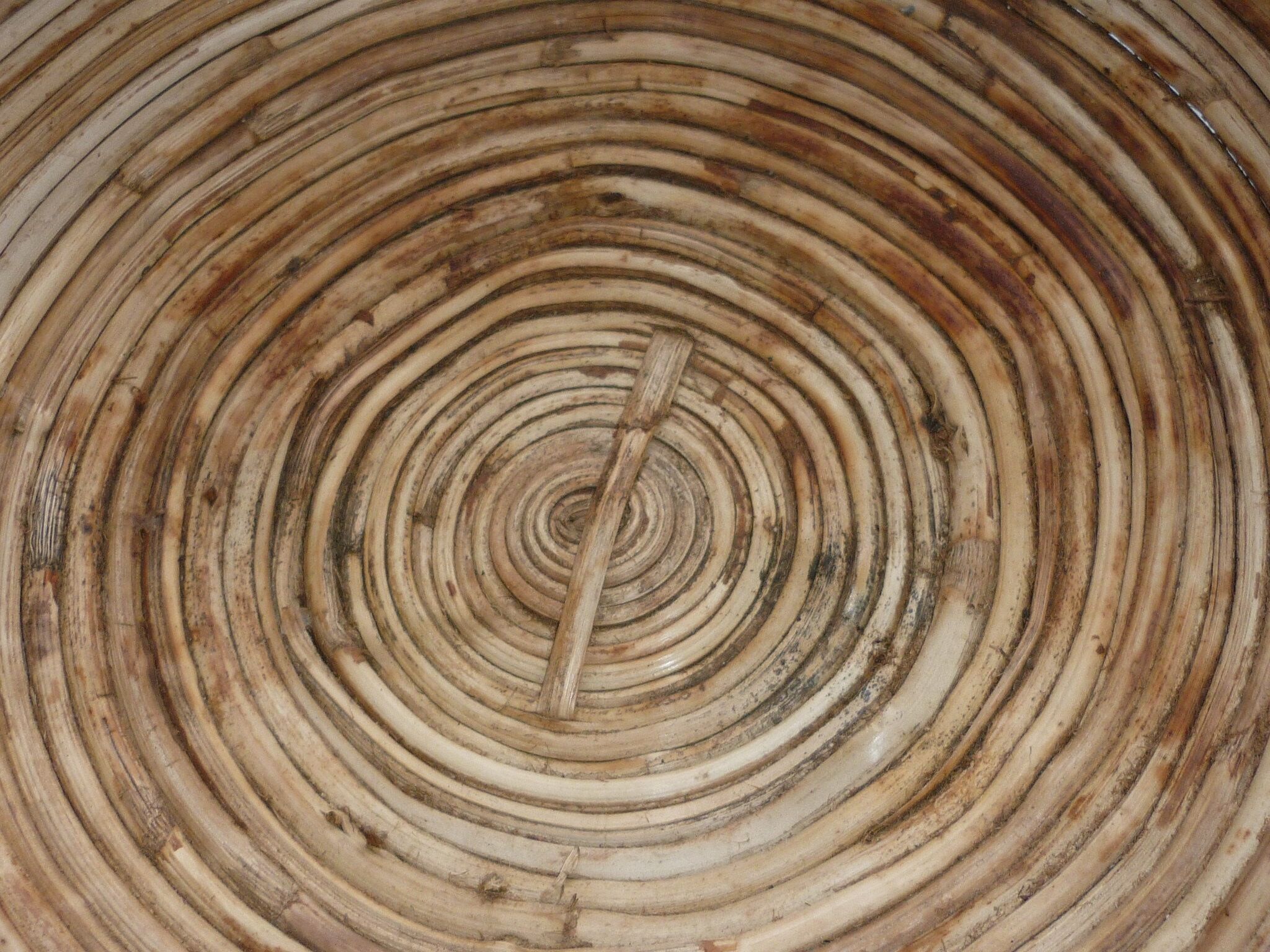 Bauhaus rattan basket from 1960