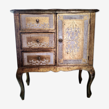 Gilded Venetian chest of drawers