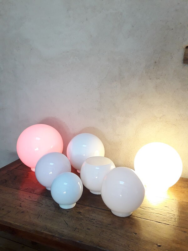 Globe 20cm en verre blanc ancien pour lampe suspension