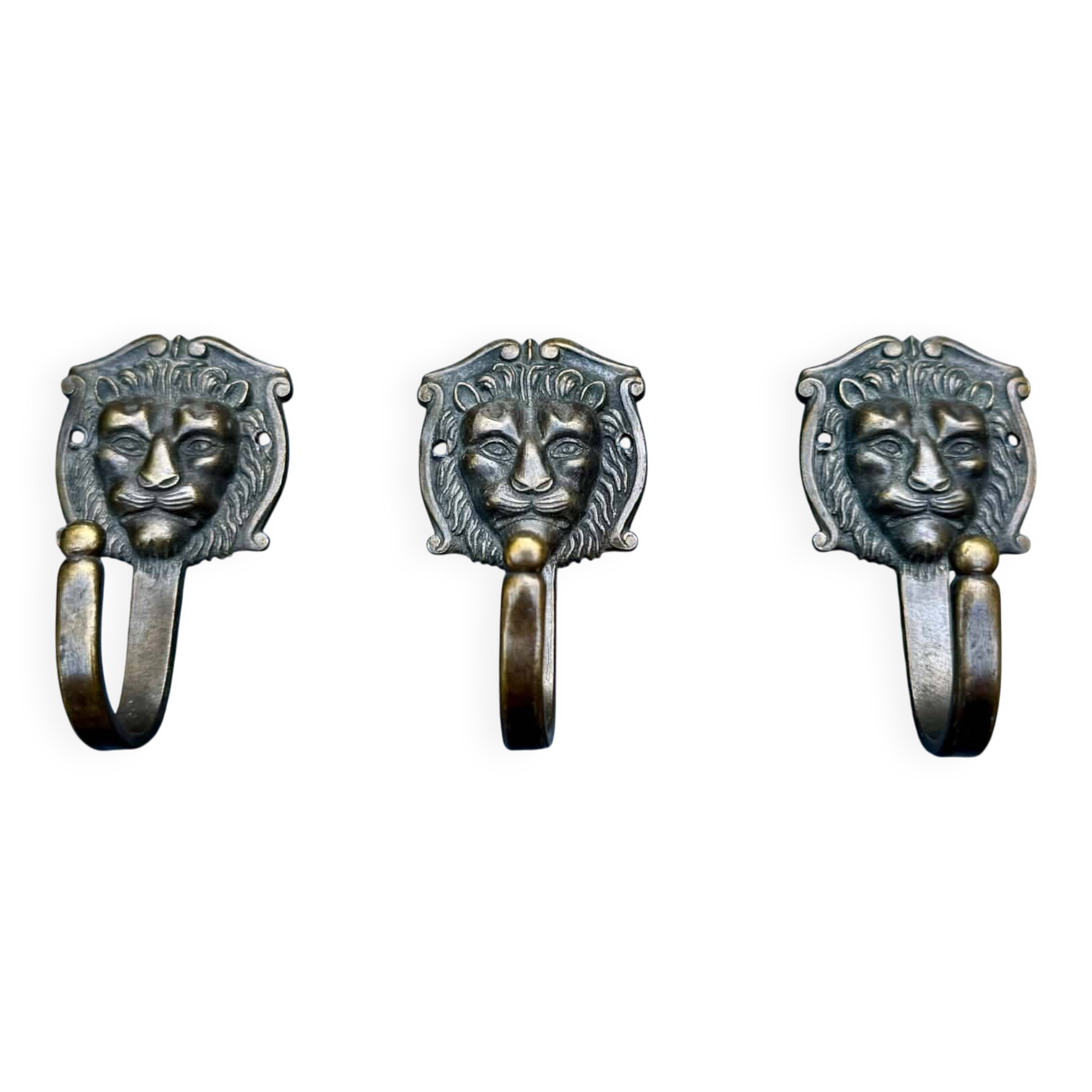 3 patères lion en laiton massif baroque