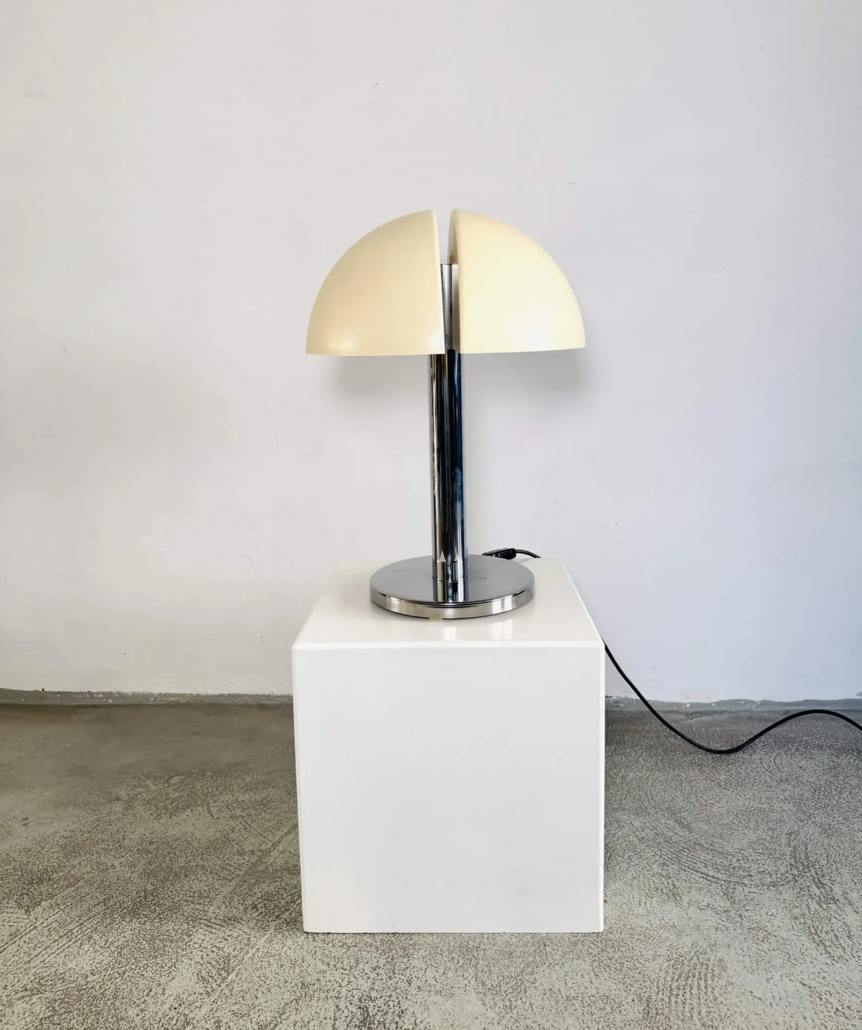 D-2144 Octavo Table Lamp By Raak Amsterdam, The Netherlands, 1970S