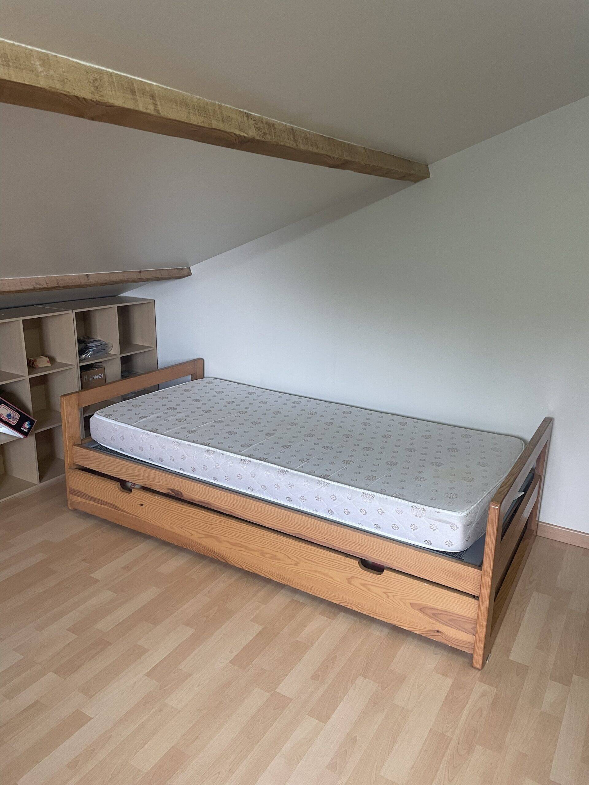 Solid wood bunk bed