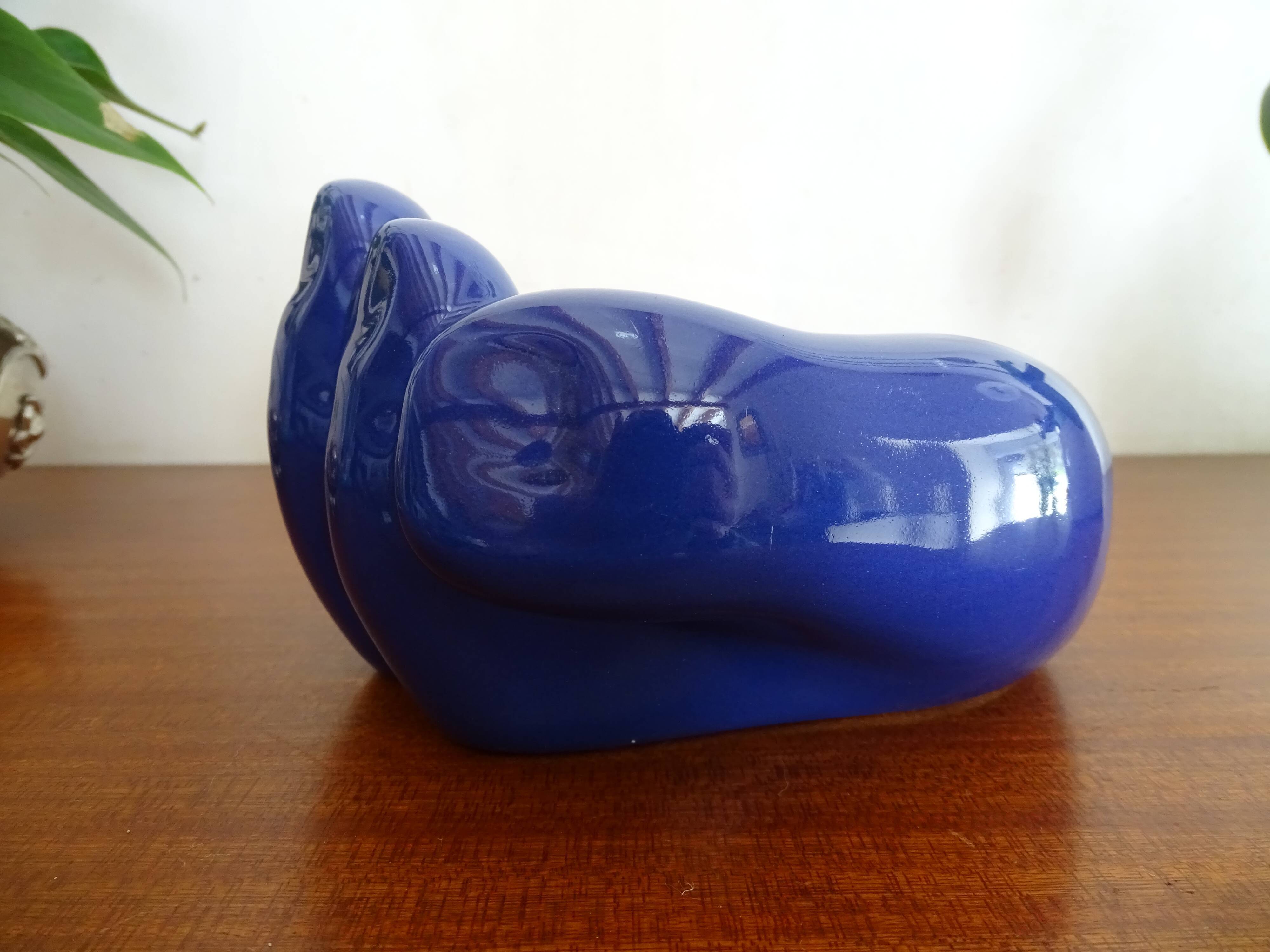 Empty hand pocket giant ceramic blue vintage