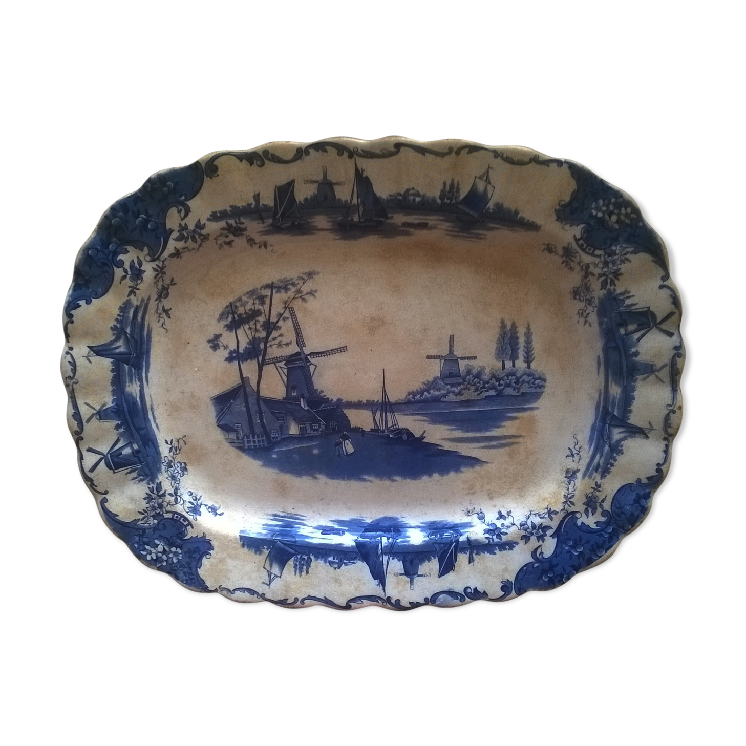 Vintage decorative dish