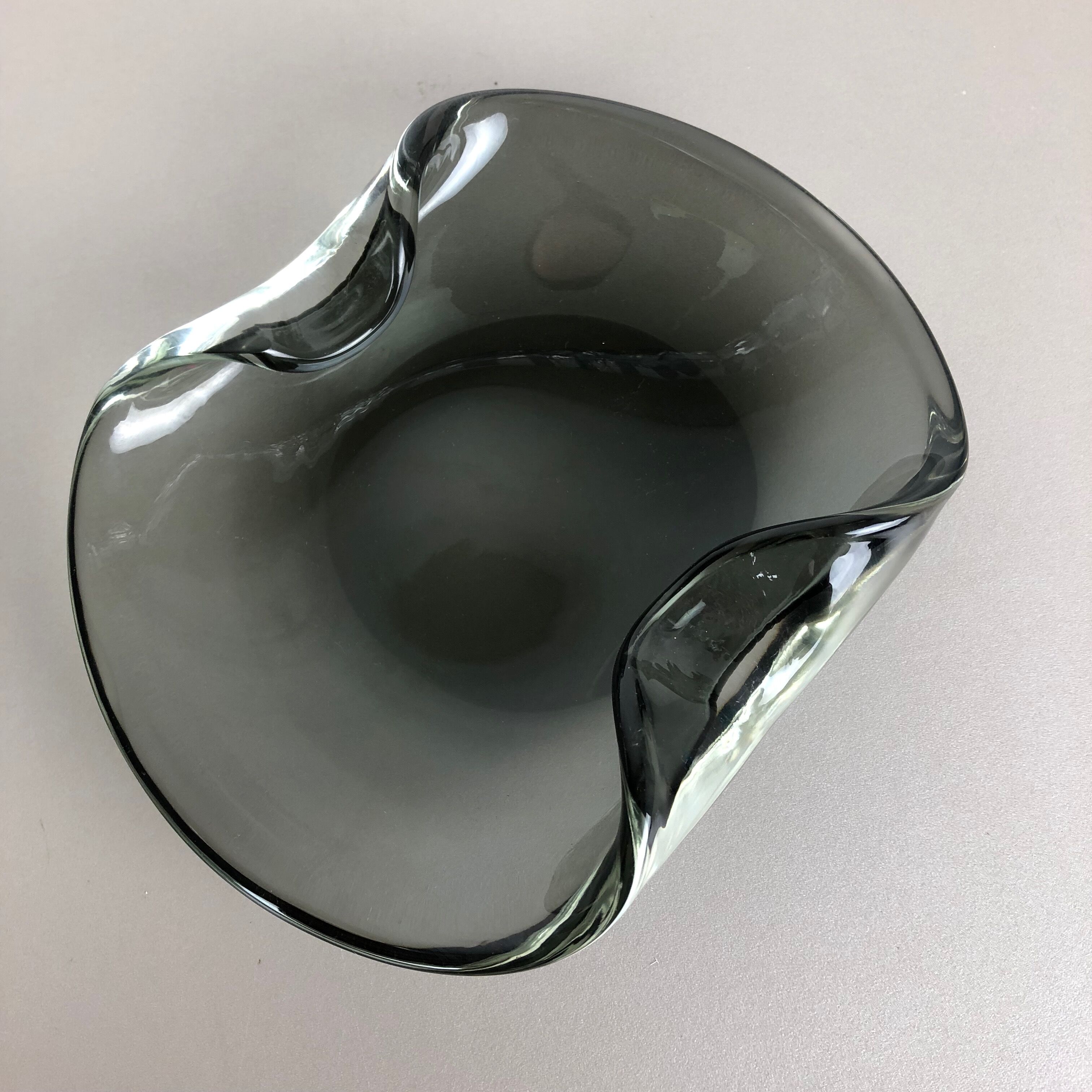 Murano glass shell bowl Antonio da Ros, Cenedese Italy 1960s No1