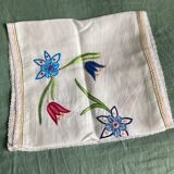 Embroidered table path