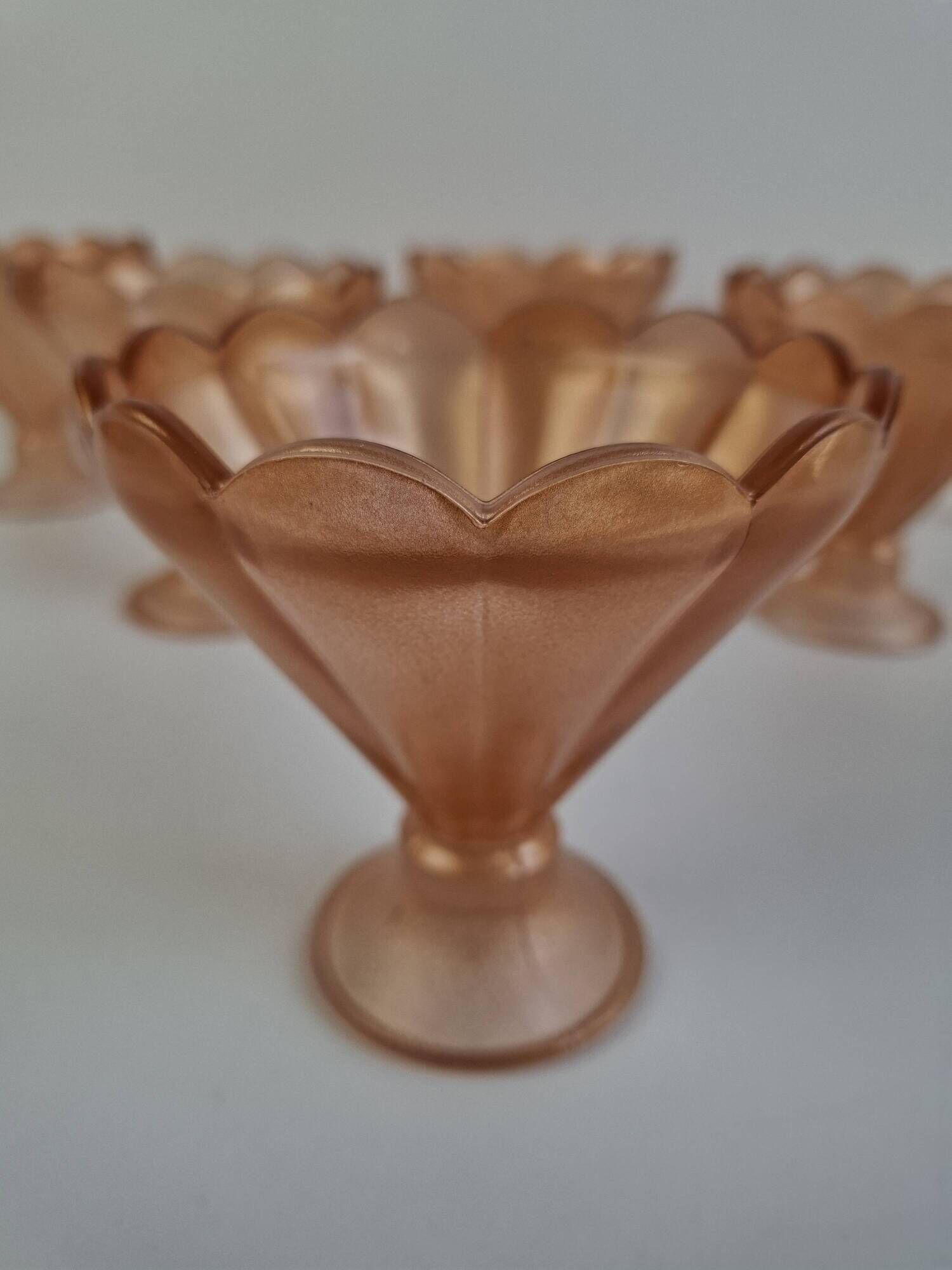 Set of 6 Art Deco Pink Rosaline Glass Dessert Bowls, Czechoslovakia, 1930s