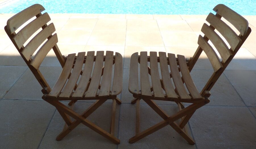 Table et 2 chaises pliantes de jardin en bois naturel