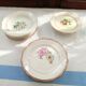 Assortiment de 18 assiettes anciennes fleuries